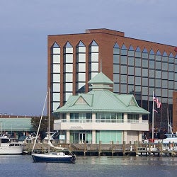The Landing Hotel at Hampton Marina